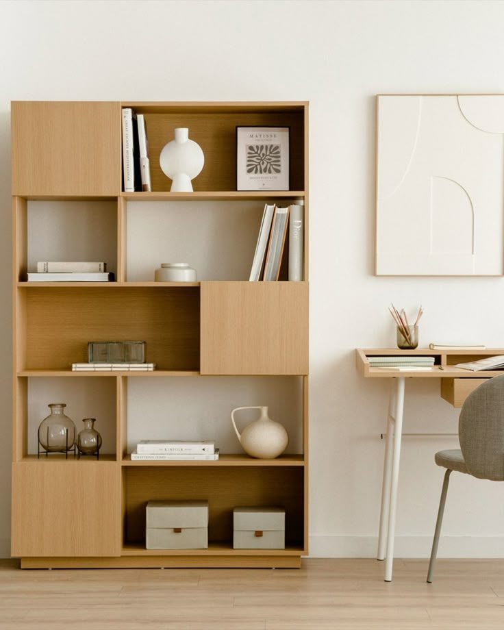 Librería y escritorio a medida en madera de roble
